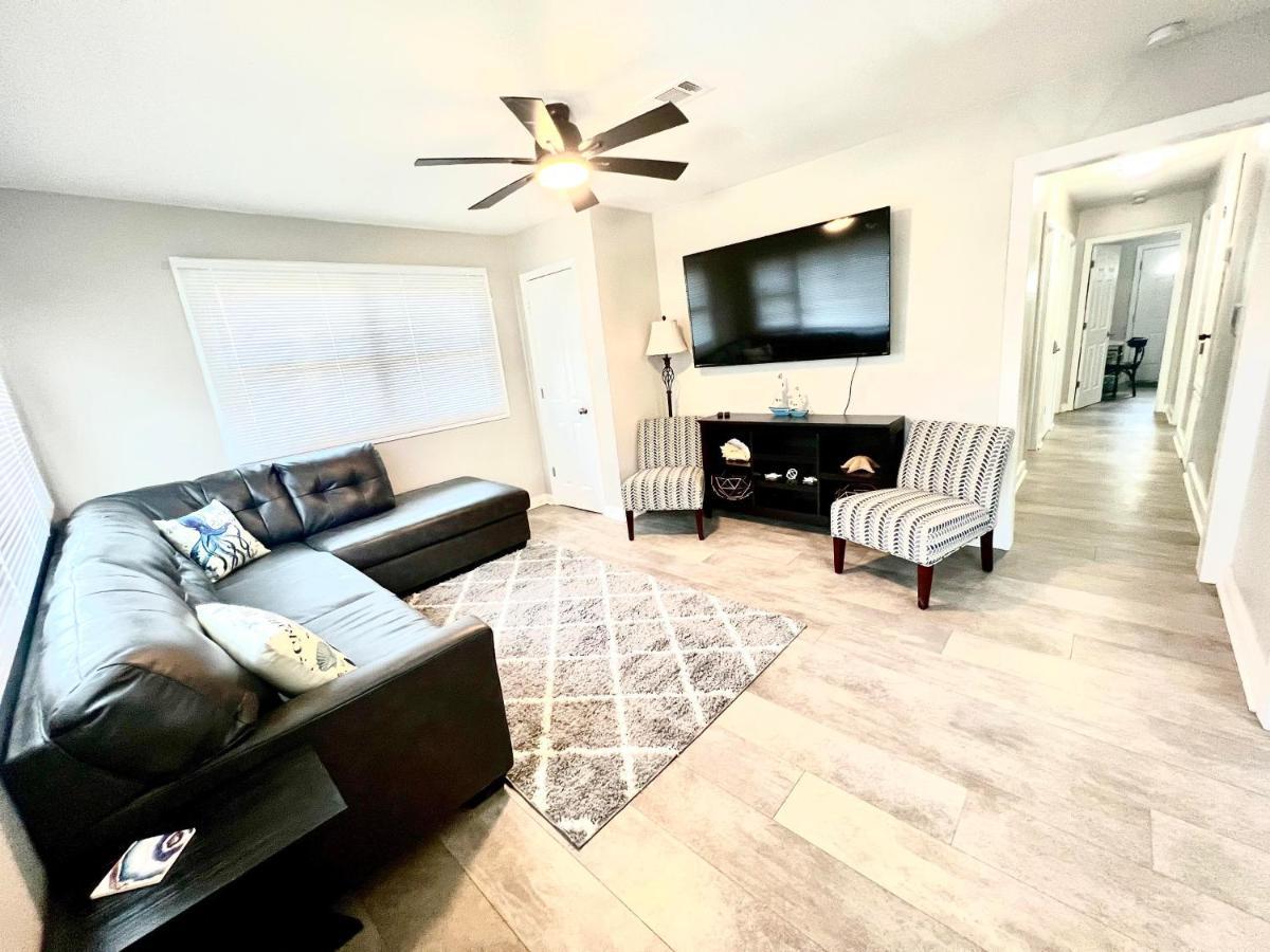 4/2 Home Close To Beach, Centrally Located! Gulfport Exteriér fotografie